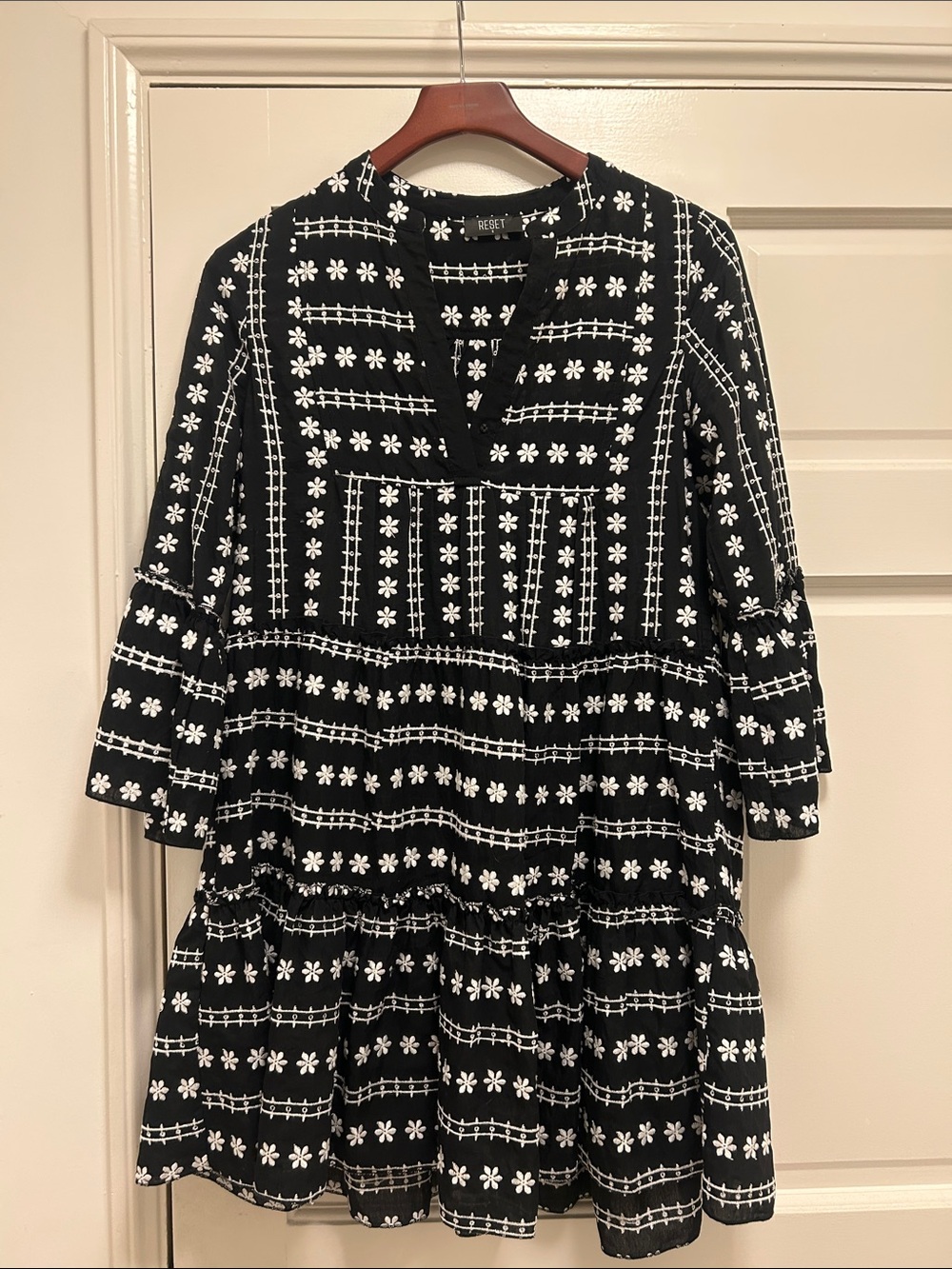 Black & White Floral Tiered Midi Dress
